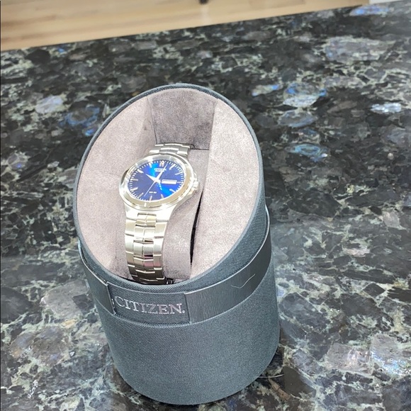 CITIZEN MEN’S BLUE DIAL WATCH - Picture 2 of 8
